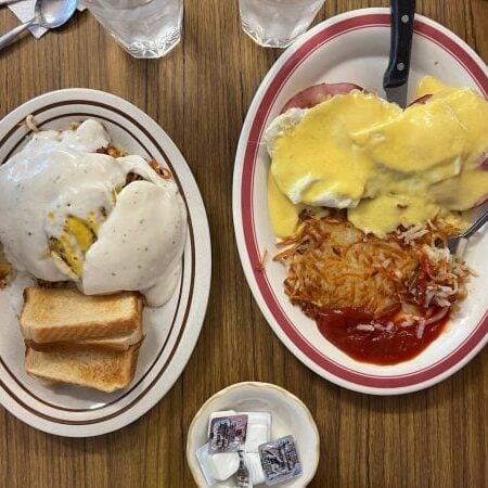 jack-and-bennys-8