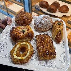 paris baguette ua 4